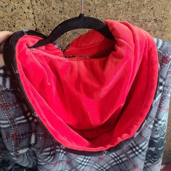 Cozy and warm pajama with boots . - Picture 7 of 10